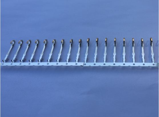 ���I(y��)4