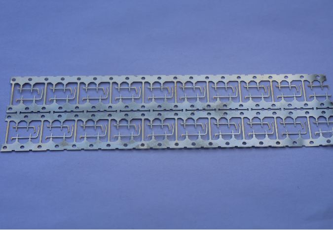 ���I(y��)2